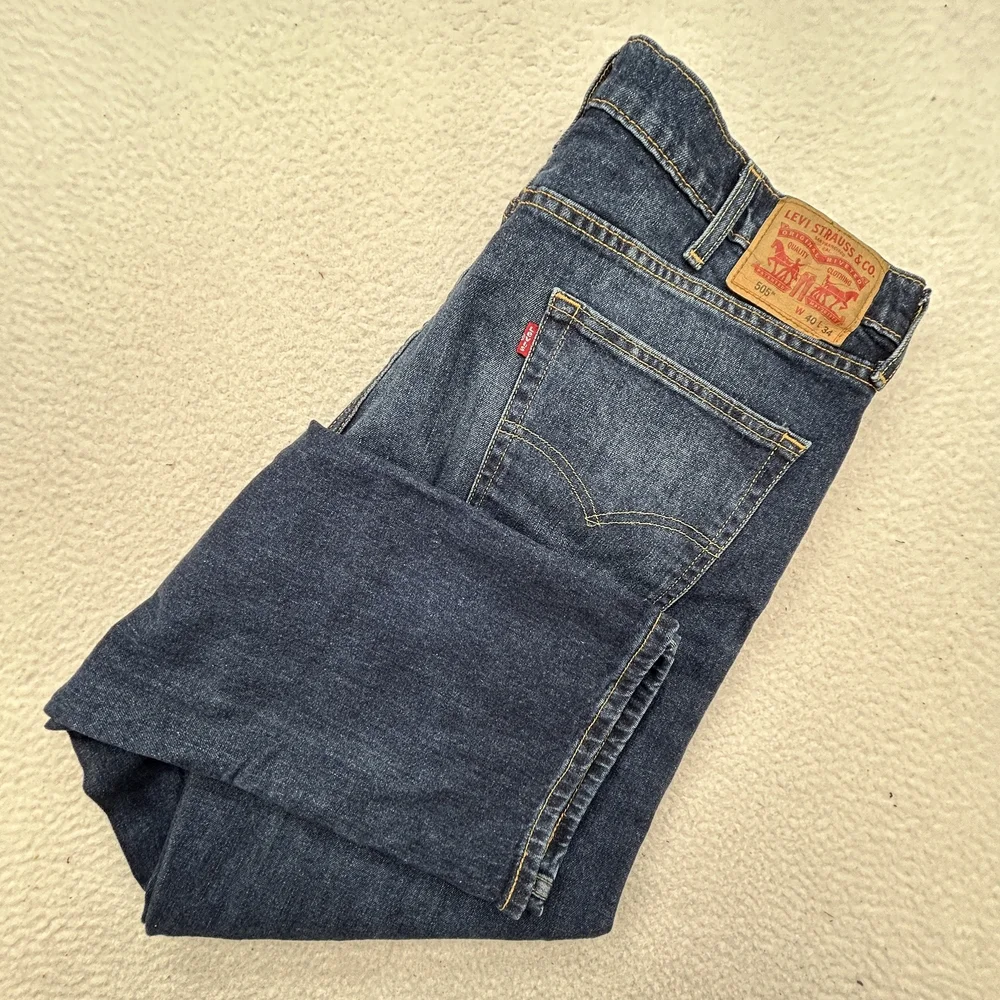 Levis 505 Jeans Mens 40x34 Straight Leg Blue Denim Zip Fly Classic 00505-2540